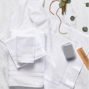 6 pk - Luxury WASH CLOTHS - 100% Combed Cotton  (White)